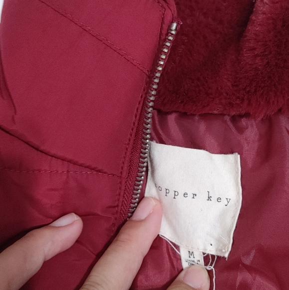 Copper Key Vest - Picture 5 of 8